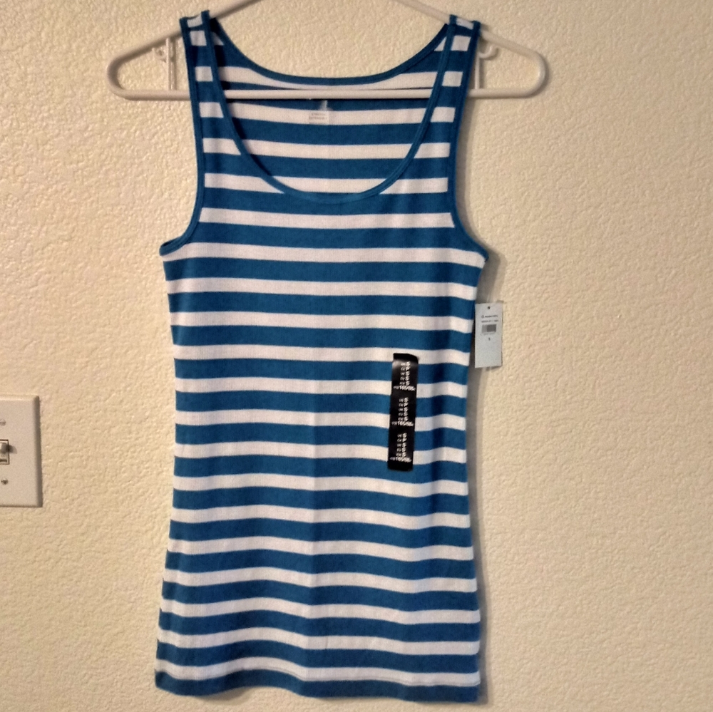 🌹NWT Gap striped tank top🌹